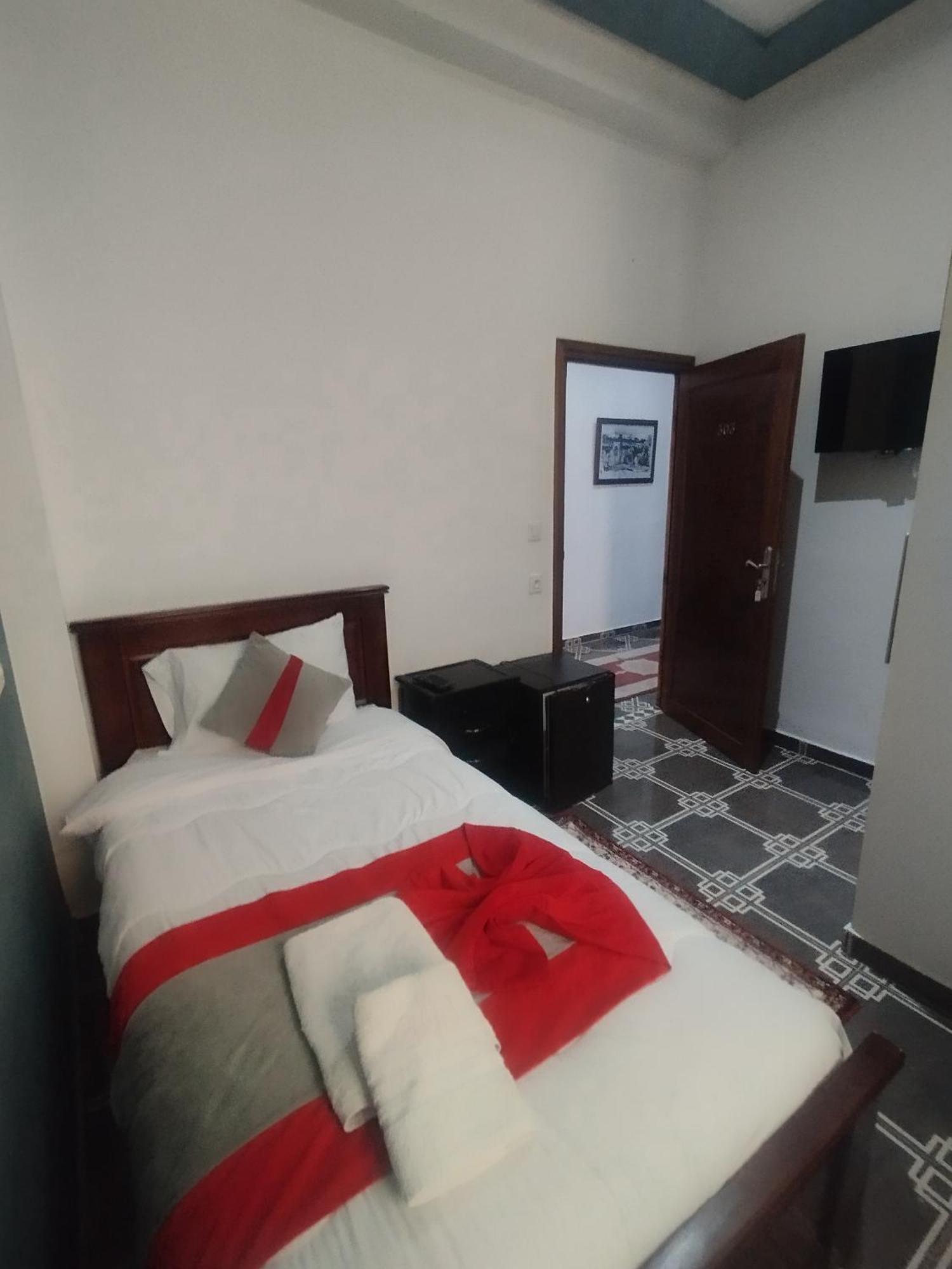 Hotel Biarritz Tanger Ngoại thất bức ảnh